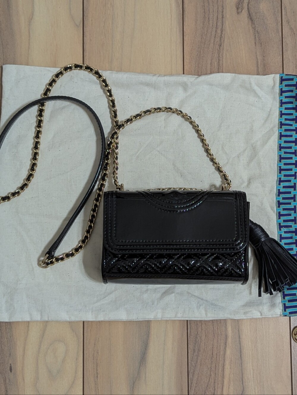 EUC! Tory Burch Fleming Micro Bag In Black Patent Leather